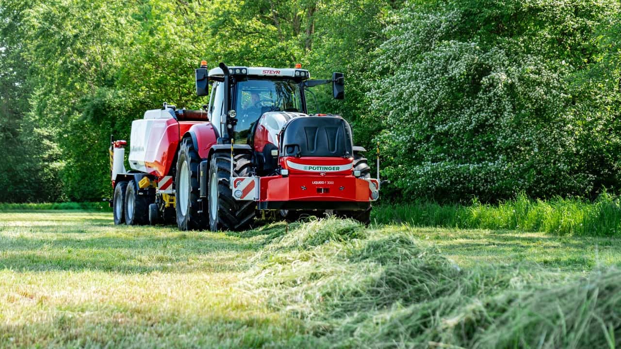 LIQUIDO F Pöttinger: serbatoio multifunzione per additivi da insilato