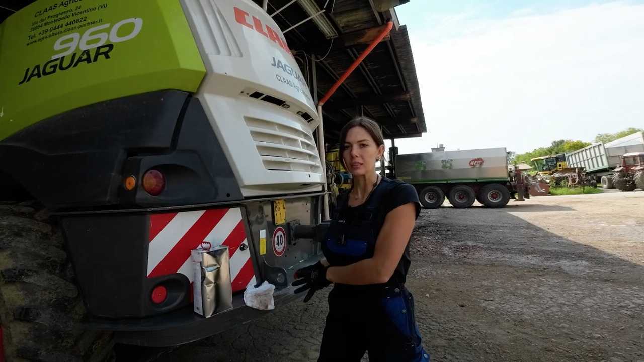In campo con Giulia: verniciare la trincia