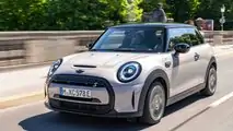 Mini Cooper SE (2022) für Menschen mit Behinderungen