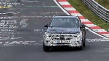 Makyajlı Mercedes-Benz GLA Casus Fotoğrafları