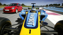 Renault F1 Car and Clio RS 197
