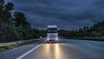 Il viaggio record di 1.047 km del Mercedes GenH2 a idrogeno