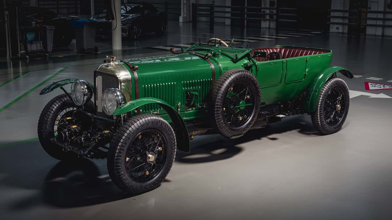 First customer Bentley Speed Six assembled