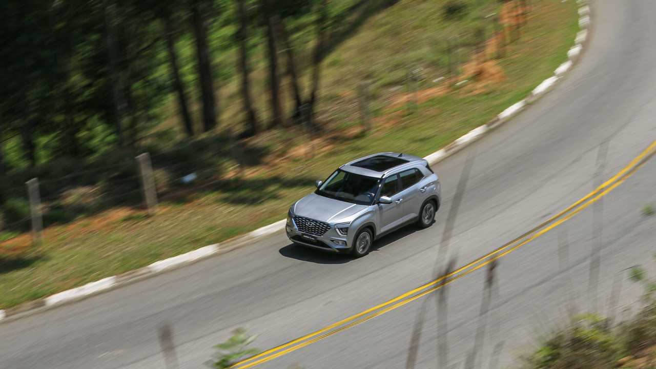 Hyundai Creta Platinum 1.0T 2022 em movimento