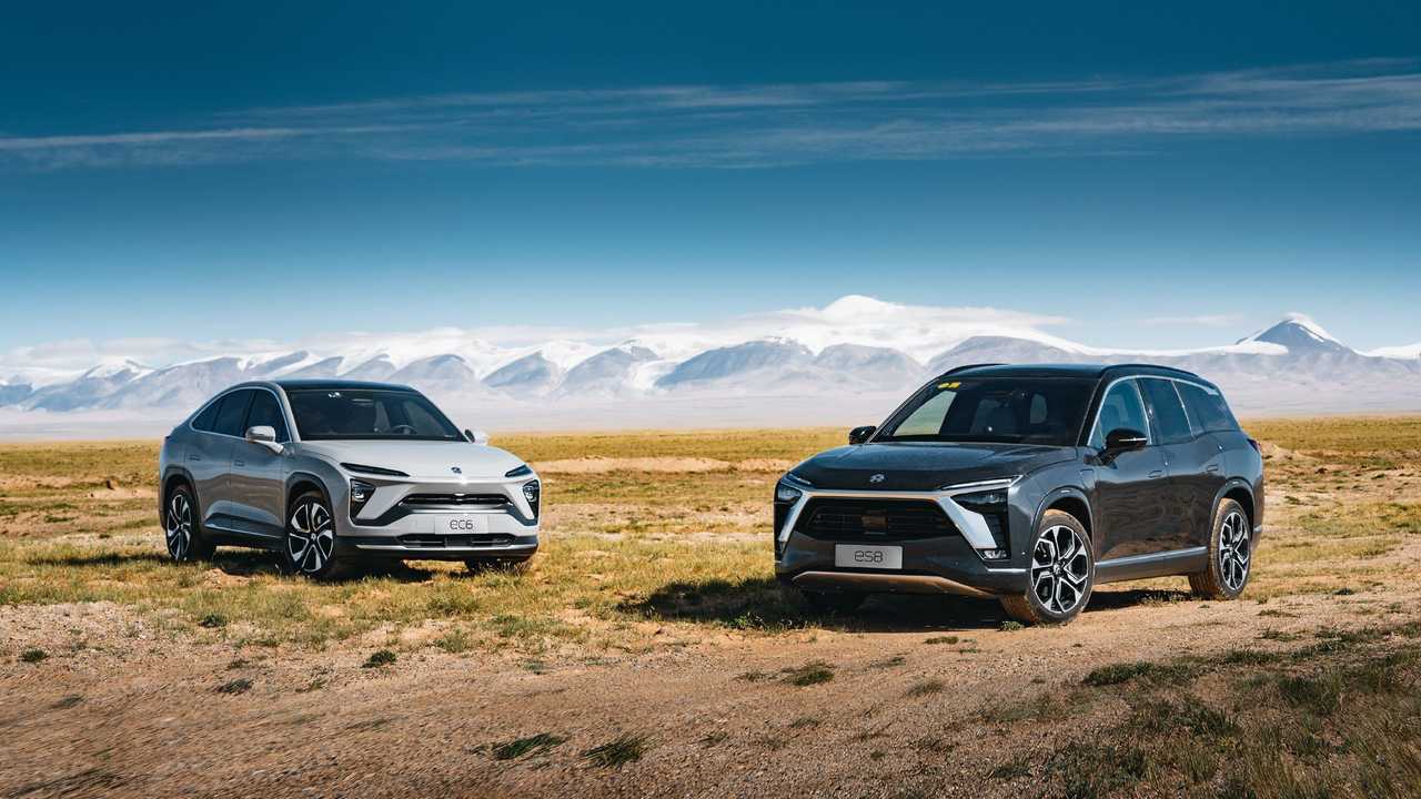 NIO EC6 (left) and NIO ES8 (right)