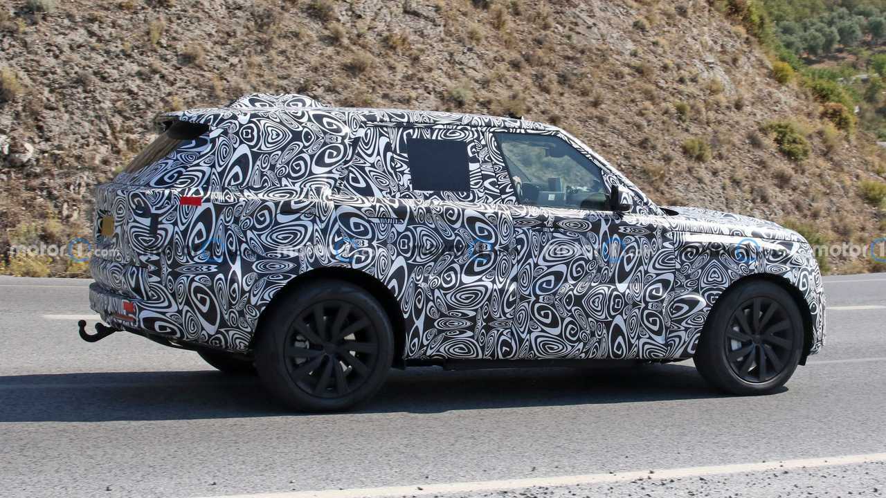 Nuova Range Rover PHEV, le foto spia