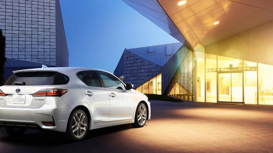 2014 Lexus CT200h facelift 12.11.2013
