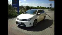 Toyota Auris Hybrid Touring Sports - 4,25 (23,50)