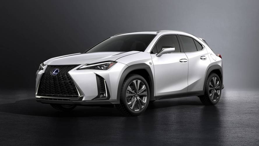 Nos subimos al Lexus UX 250h 2018... ¡en parado!