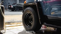 This Slammed FJ Cruiser Shows Unique Way Of Modifying An Off-Roader