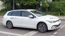 2021 VW Golf Variant spy photo
