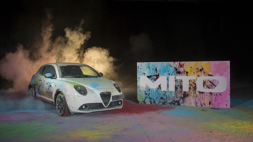 Peinture abstraite Alfa Romeo MiTo 2016