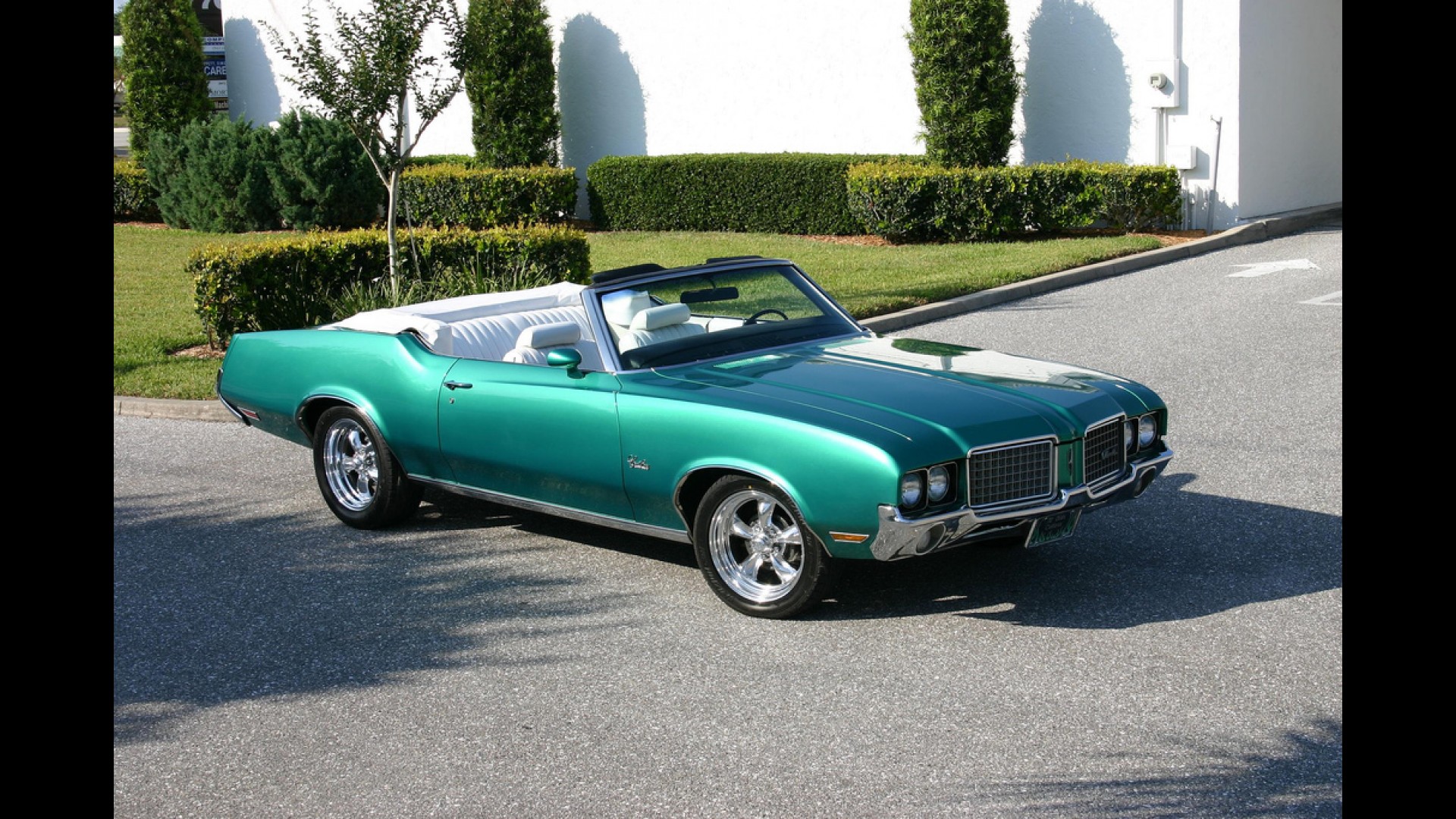 Oldsmobile Cutlass