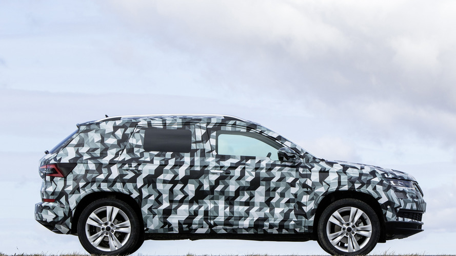 2018 Skoda Karoq camouflaged prototype