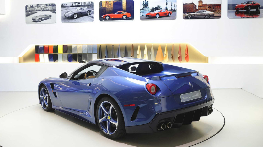ferrari-superamerica-45
