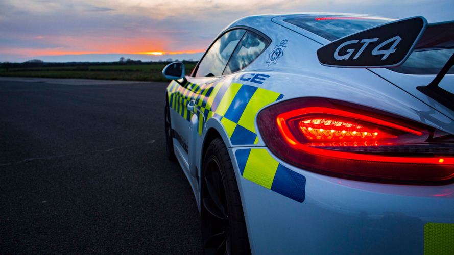 Porsche Cayman GT4 coche de policía