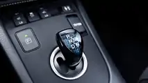 Essai Toyota Auros Hybrid