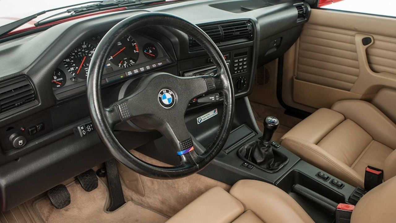 BMW Serie 3 E30
