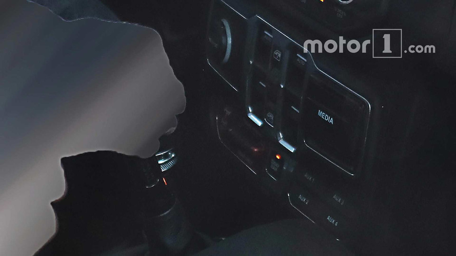 2018 Jeep Wrangler iç mekan casus fotoğrafları
