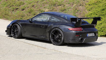 2018 Porsche 911 GT2 Nürburgring'den yeni casus fotoğraflar