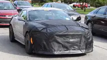 Ford Mustang Shelby GT350 veya GT500 casus fotoğrafları