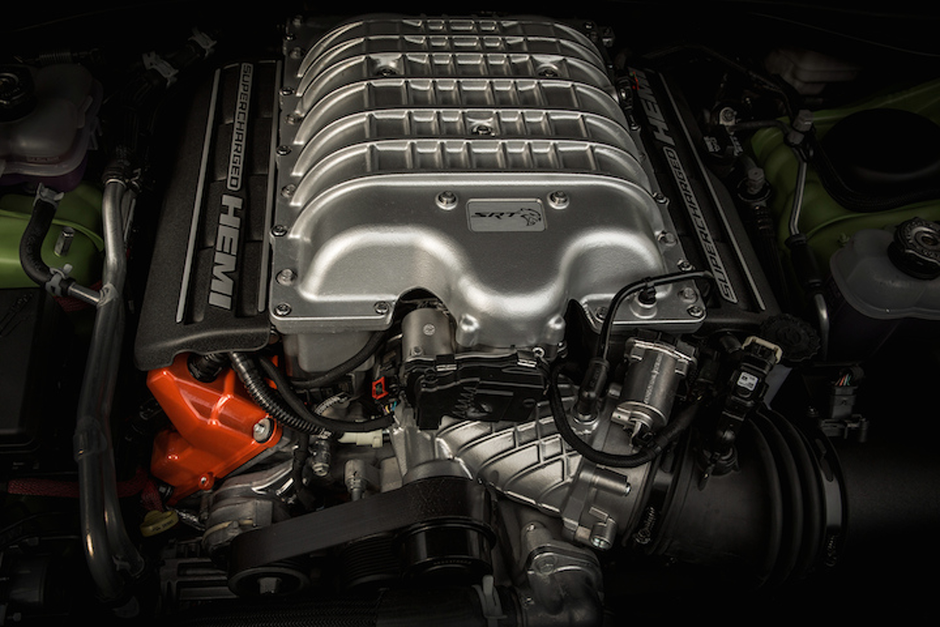 The Dodge Challenger Hellcat is a Giggle-Inducing Sociopath: First Drive