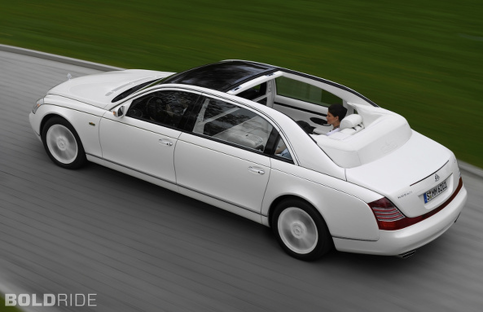 Daimler Eyes Return for Maybach Ultra-Luxury Brand