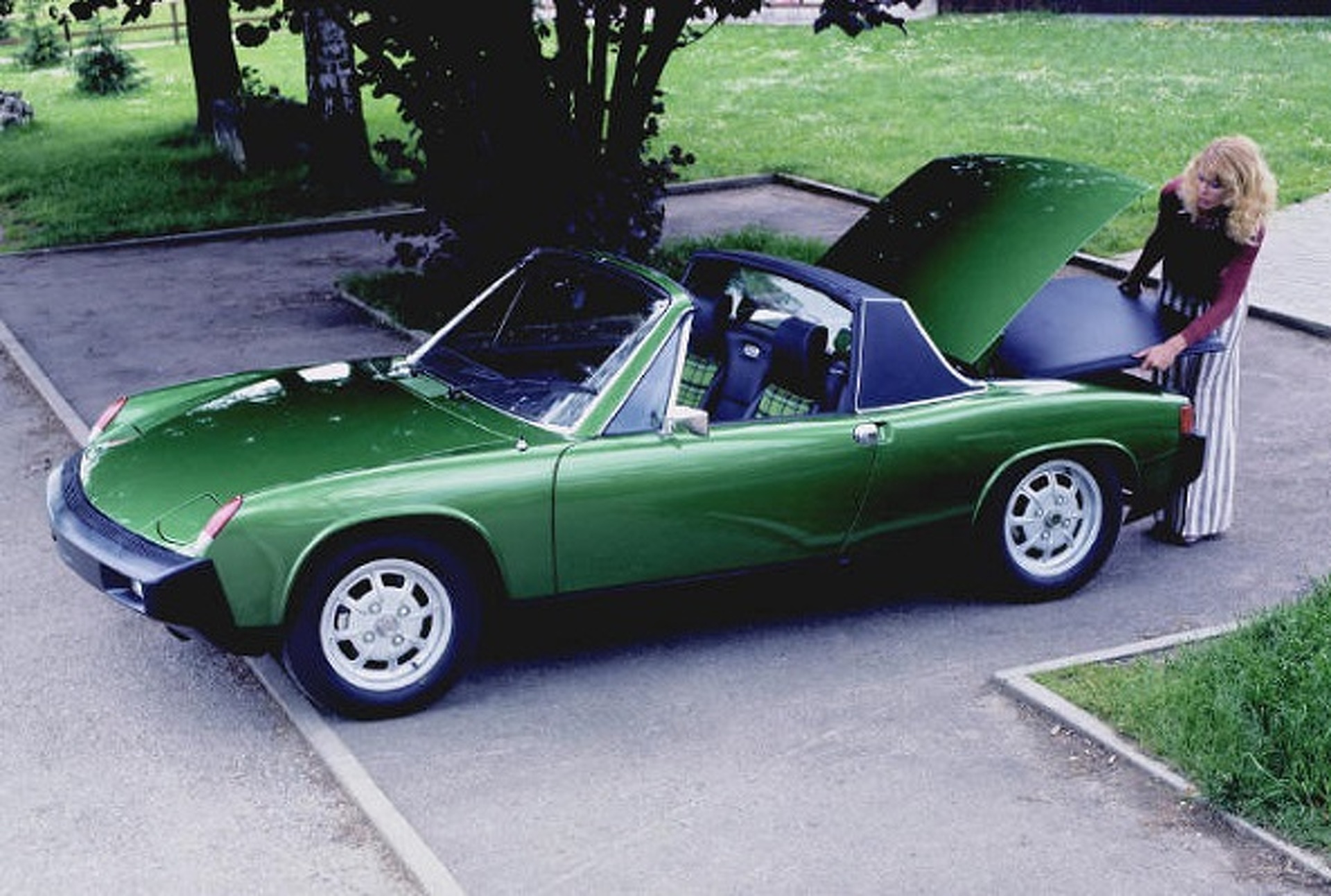 Sports Car Face Plant: Porsche 914