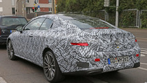 Mercedes-Benz E Serisi Coupe casus fotoğrafları