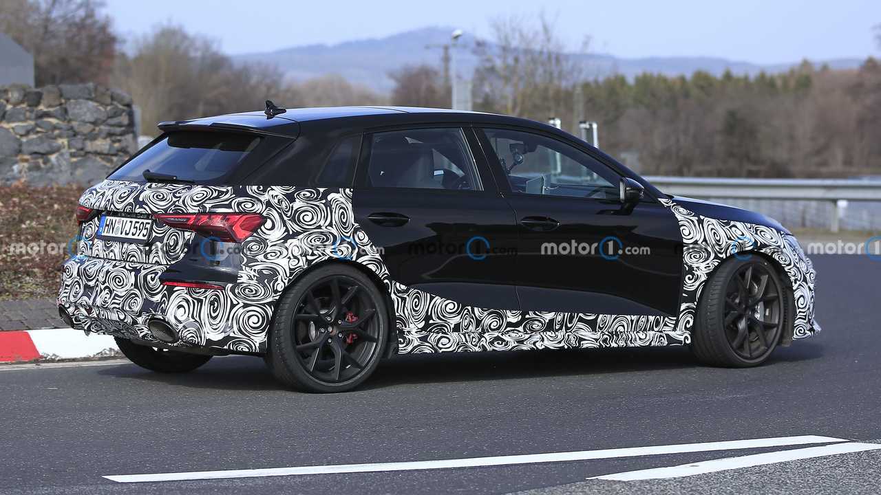 Nuova Audi RS 3 Sportback e Sedan, le foto spia