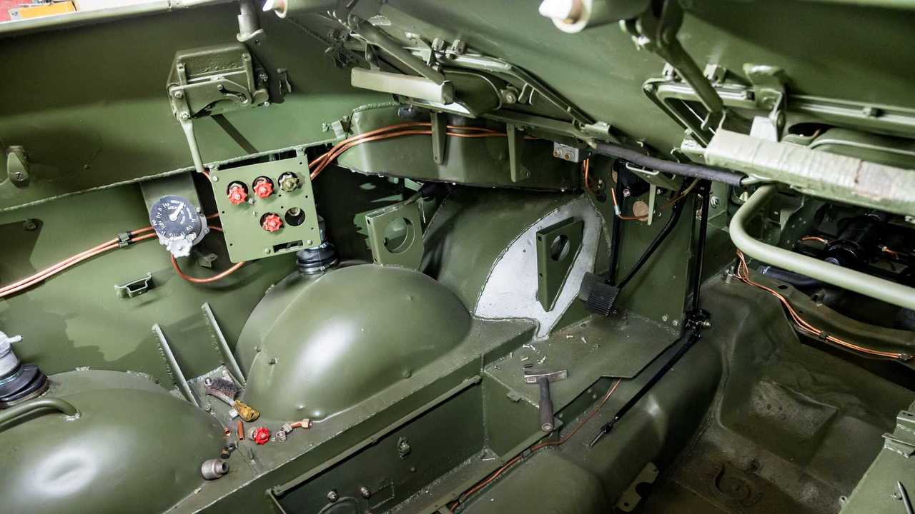 БРДМ-1 на реставрации