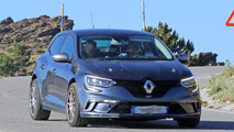 Renault Megane RS test mule spy photo