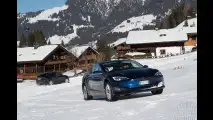 Tesla Model S, 1000 km tra neve, autostrada e tante salite
