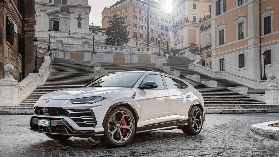 Lamborghini Urus World Tour
