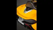 La McLaren P1 da 400 euro 002