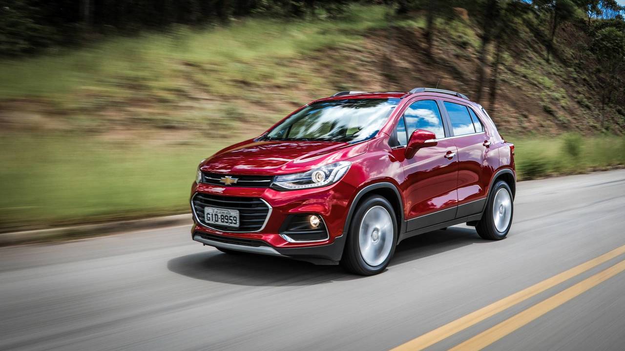 Comparativo Hyundai Creta Sport x Chevrolet Tracker Turbo photo