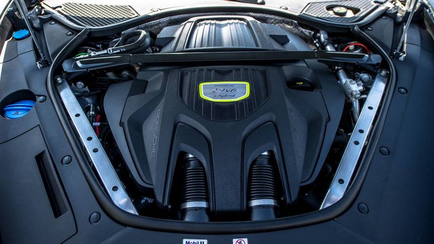 Porsche Panamera 4 e-Hybrid