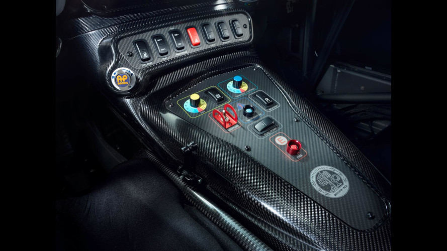 Mercedes-AMG GT4