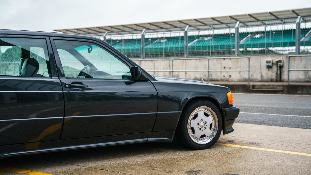 50 Years Of Amg Driving The Mercedes 190e 3 2 Amg