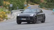 2018 Porsche Macan facelift spy photo
