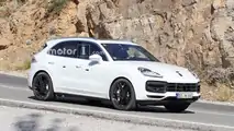 White 2018 Porsche Cayenne Spy Pics