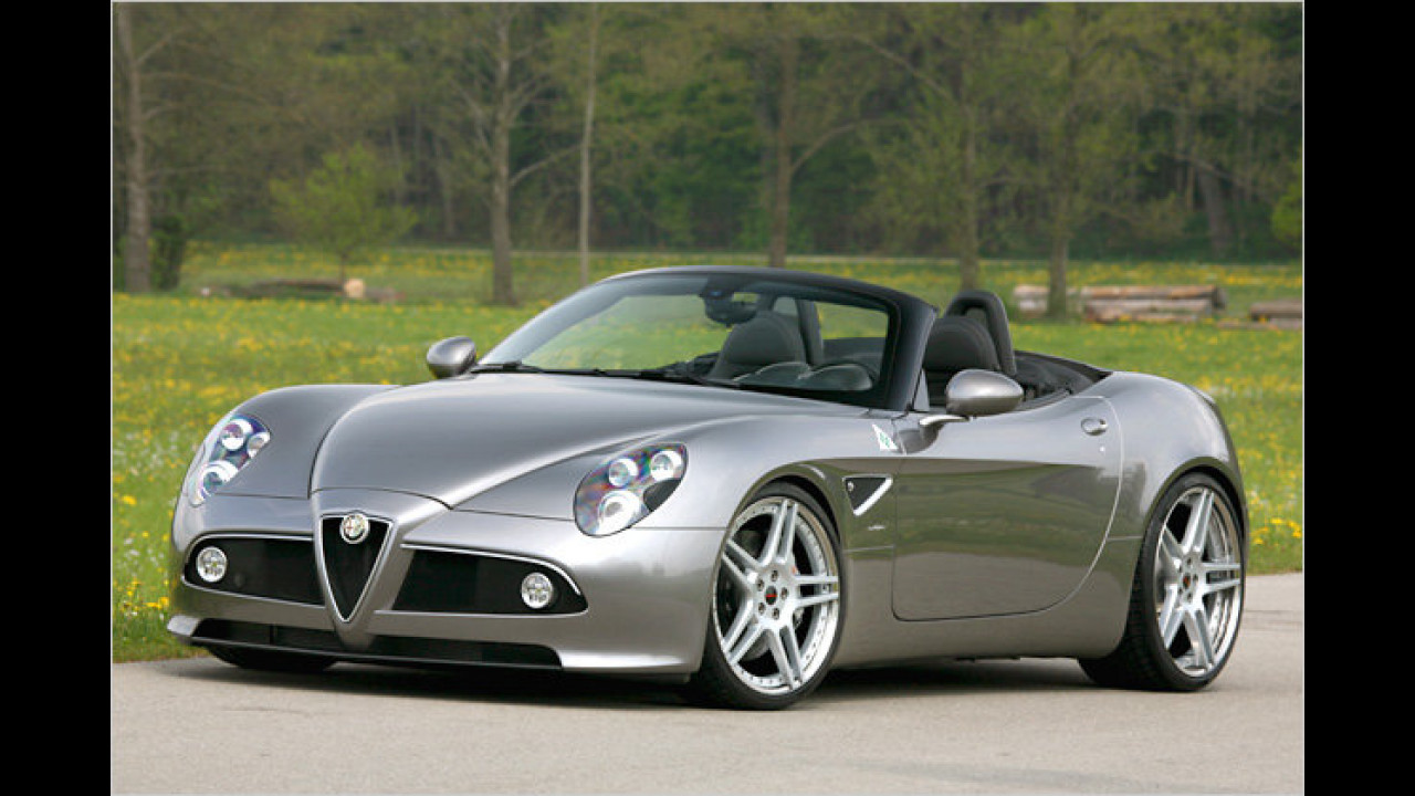 Alfa 8C läuft über 300
