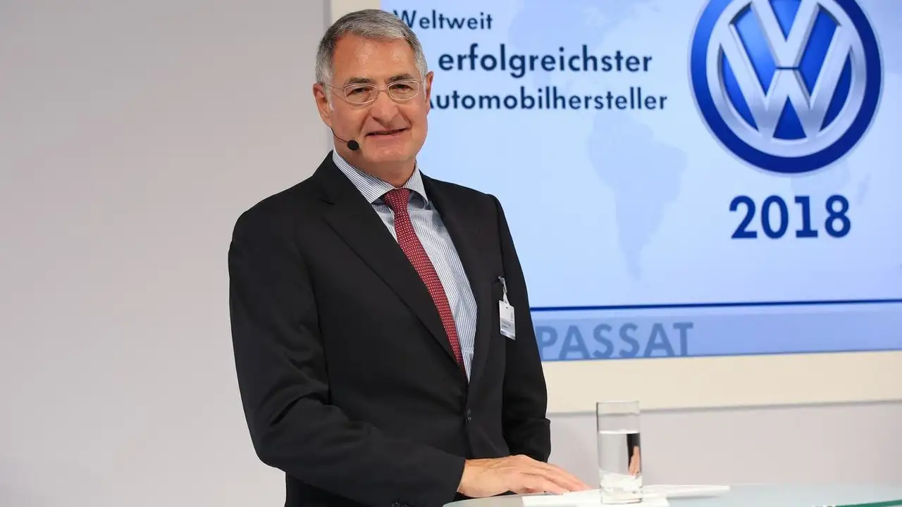 Volkswagen Confirms Next Gen Passat Reveal In July And 240 Ps Bi Turbo Diesel Engine
