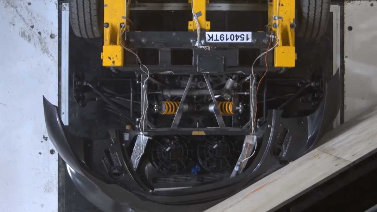 Koenigsegg Crash Test