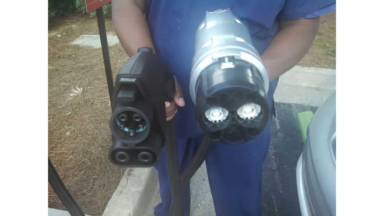 Two competing DCFC plug standards, SAE Combo (left) and CHAdeMO (right)