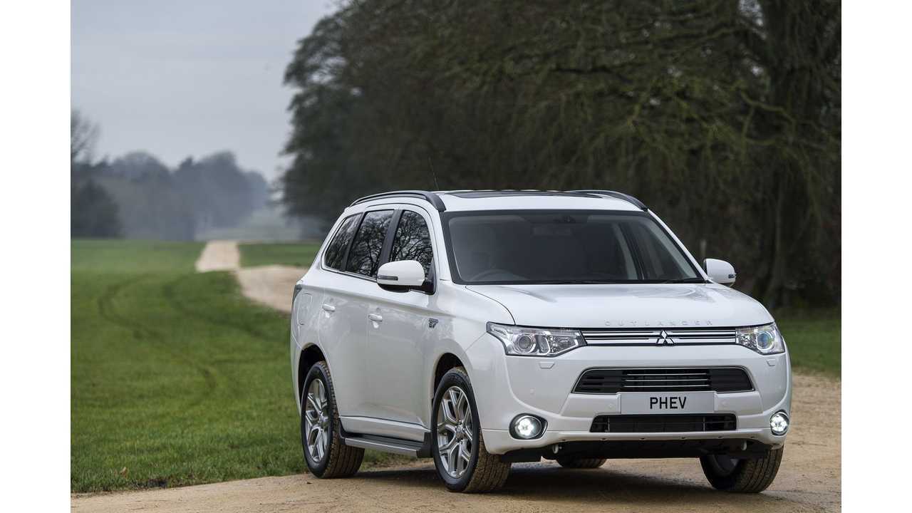 Mitsubishi Outlander PHEV Will Be A Huge Player In The US In 2016, The Only Question Is How Many Days Will It Be On Sale In 2015? (GX5 Shown)