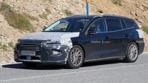 Ford Focus Wagon Facelift, le foto spia