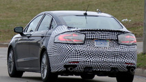 2017 Ford Fusion facelift spy photo
