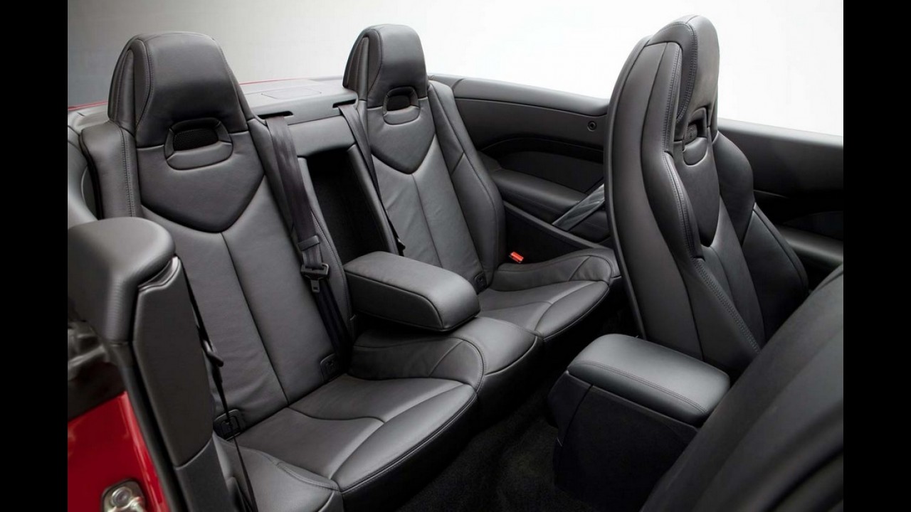 Peugeot oficializa lançamento do conversível 308 CC no Brasil - Preço sugerido é de R$ 129.990
