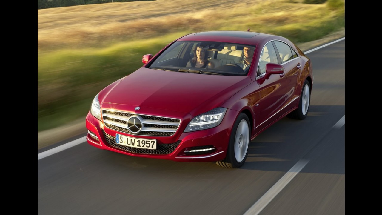 SEDÃS GRANDES PREMIUM, resultados de julho: Dupla liderança da Mercedes-Benz